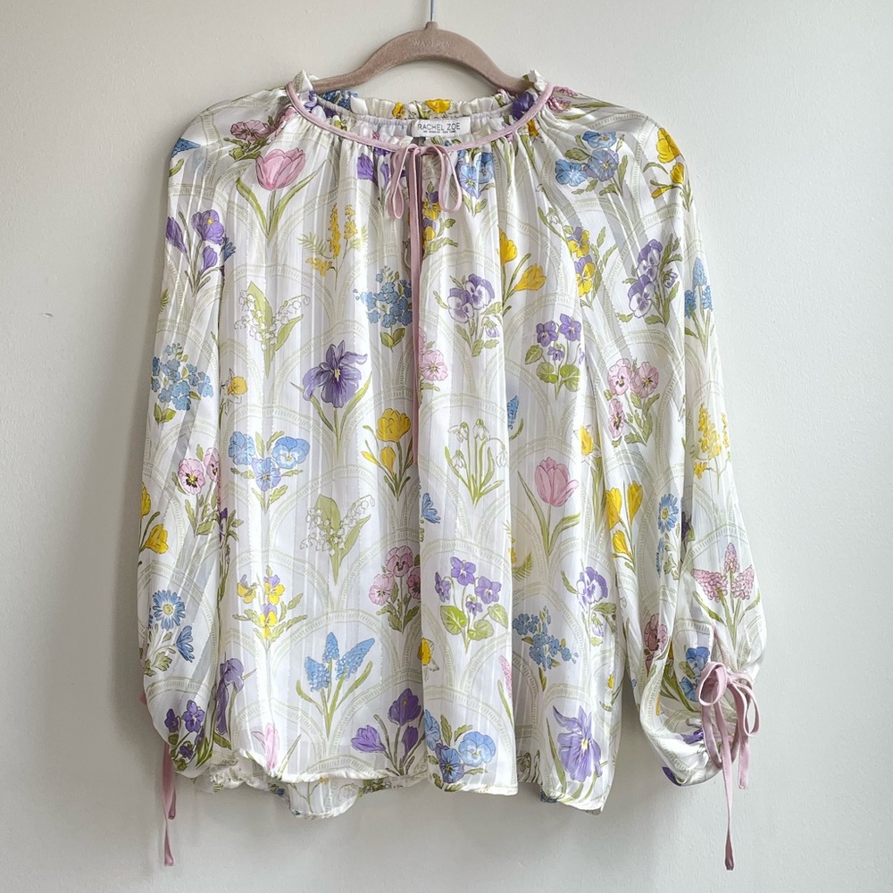 Spring Flowers lace ties ruffled top